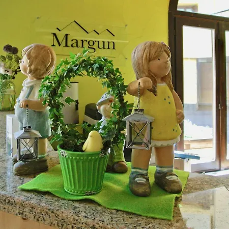 Apartment Residenza Chesa Margun 33-4 By Interhome * Surlej